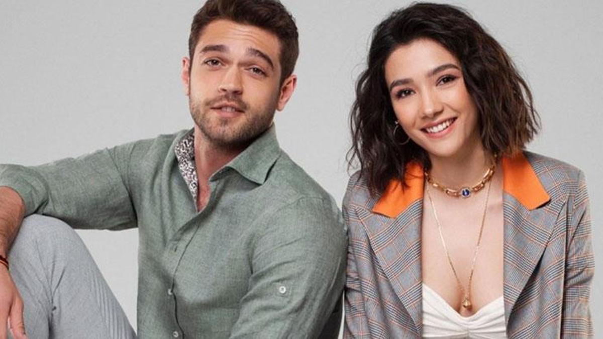 Aybüke Pusat ve Furkan Andıçtan ilk aşk pozu! - Son Dakika Magazin  Haberleri