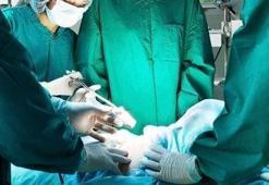 Bel fıtığı ameliyatında gözünden oldu