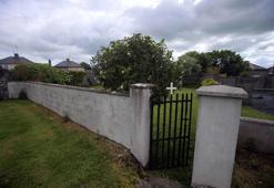 İrlanda'da toplu mezar bulundu