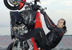 Kenan Sofuoğlu, Toprak Razgatlıoğlu’nu yalnız bırakmadı