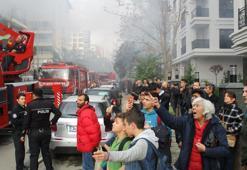 İstanbul Kadıköy’de apartman yangını paniğe neden oldu
