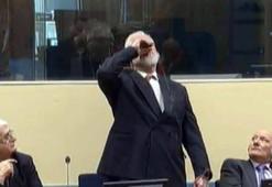 Duruşmada intihar eden eski Hırvat general Slobodan Praljak toprağa verildi