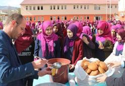 Çanakkale ruhunu hissetmek için 1 gün boyunca hoşaf içip arpa ekmeği yediler