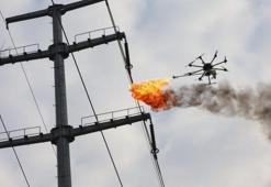 Alev tabancası taşıyan drone ile çözüm bulan itfaiye