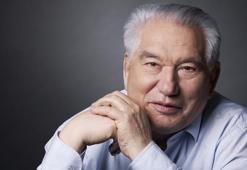 Cengiz Aytmatov'un adı caddeye verildi