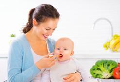 Bebeğinizi aylara göre besleyin!