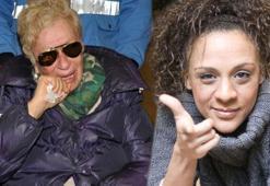 Son dakika... Defne Joy Foster'ın annesi Hatice Foster gözyaşlarına boğuldu!