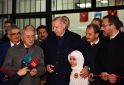 Cumhurbaşkanı Erdoğan okul açılışı yaptı