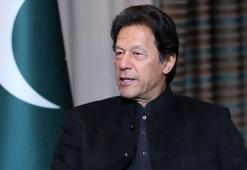 Pakistan Başbakanı Han: Dünya Keşmir'deki katliama sessizce tanıklık mı edecek