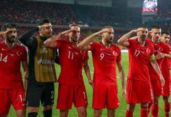 Süper Lig'deki 18 kulüpten UEFA'ya 'asker selamı' tepkisi
