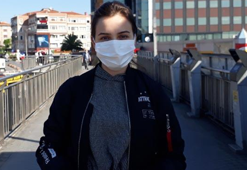 Sağlık çalışanları, toplu taşımada seferlerin azalmasına isyan etti