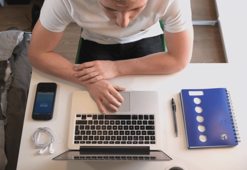 Bir konu hakkında araştırma yaptıranlar artık online araştırmaya kayıyor