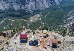 Duman gözcüsü aile kule görevini çocuklarına bıraktı