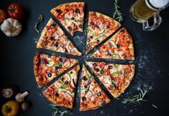 Evde Kolay Pizza Tarifi, Evde Pizza Nasıl Yapılır?