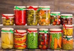 Evde sağlıklı turşu nasıl yapılır?