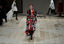 Alexander McQueen gerçek kürk kullanmayı bıraktı