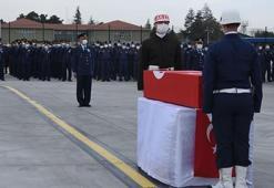 Türk Yıldızları'nın şehit pilotu, memleketine uğurlandı
