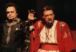 Erol Uras hayatını kaybetti