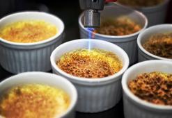 Creme Brulee nasıl yapılır? 27 Temmuz 2021 MasterChef Creme Brulee (Krem Brüle) tarifi, yapılışı, malzemeler ve püf noktası