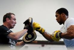 Anthony Joshua'nın antrenörü Rob McCracken'dan yüz buruşturan itiraf