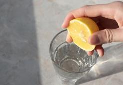 Limonlu su içmek için 6 önemli sebep