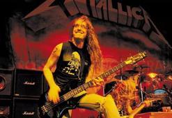 Metallica'nın eski gitaristi Cliff Burton doğum gününde anılıyor
