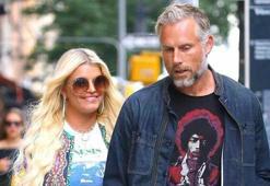 Jessica Simpson kilolarını böyle saklıyor