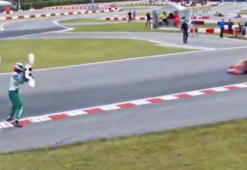 Dünya Karting Şampiyonası'nın şımarık çocuğu Luca Corberi rakibini yumrukladı