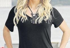 'Kıskanç kadınlar açığımı kolluyor'