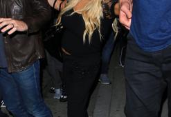 Jessica Simpson alkolü fazla kaçırınca...