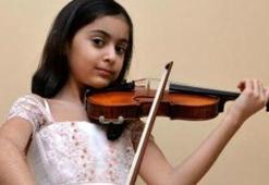 8 yaşında dünya üçüncüsü oldu