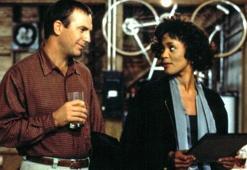 Bodyguard filmi yeniden çekilecek