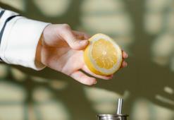 Cildinize limon sürdüğünüzde neler olur?