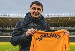 Şota Arveladze Hull City'de galibiyetle başladı