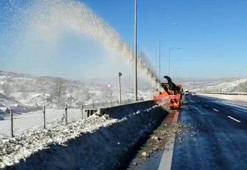 Yola çıkacaklar dikkat! TEM otoyolu kar temizliği için kapanacak!