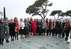 Emine Erdoğan, TOGEMDER’in eski ve yeni yönetim kurulu üyeleriyle bir araya geldi