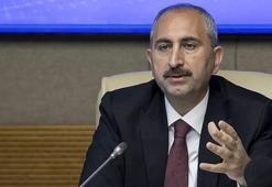 Son dakika: Sosyal medya yasasıyla ilgili Adalet Bakanı Gül'den açıklama