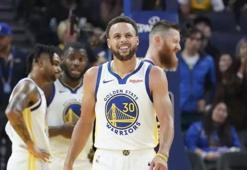 Stephen Curry'den rekor! Duygusal anlar...