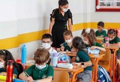 Çocuklarda koronavirüs vakaları artışa geçti! Uzman isimden açıklama