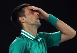 Aşı karşıtı tenisçi Novak Djokovic gerçeği: Covid ilacı üreten şirkete ortakmış