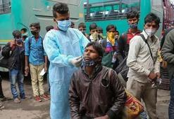 Hindistan'dan korkunç itiraf: Pandemi ruleti oynadık!