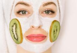 Kivinin cilde faydaları ve kivili yüz maskeleri