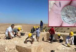 Diyarbakır'da bulunan gizemli rozetin sırrı çözülemedi! Üzerindeki yazı dikkat çekti