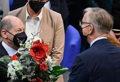 Almanya'da Olaf Scholz Başbakan seçildi!