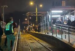 İstanbul'da tramvay elektrik kablolarında arıza