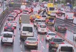 İstanbul'da iş çıkışı kötü sürpriz! Trafik kilit