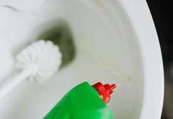 Çamaşır suyunu yanlış kullanmak hasta ediyor! İşte evde doğal temizleyici tarifi