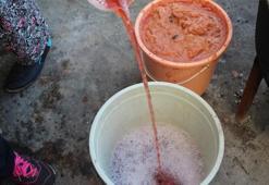 7-8 saat uğraşıyorlar, 100 kilodan 10 kilo çıkıyor!