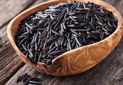 Siyah pirinç yiyen yaşlanmıyor! Siyah pirincin faydaları nelerdir?