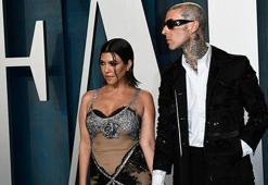 Kourtney Kardashian ve Travis Barker, kırmızı halıda romantik anlar yaşadı